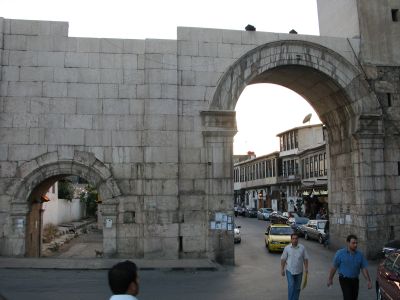 Bab Sharqi and view into Straight Street